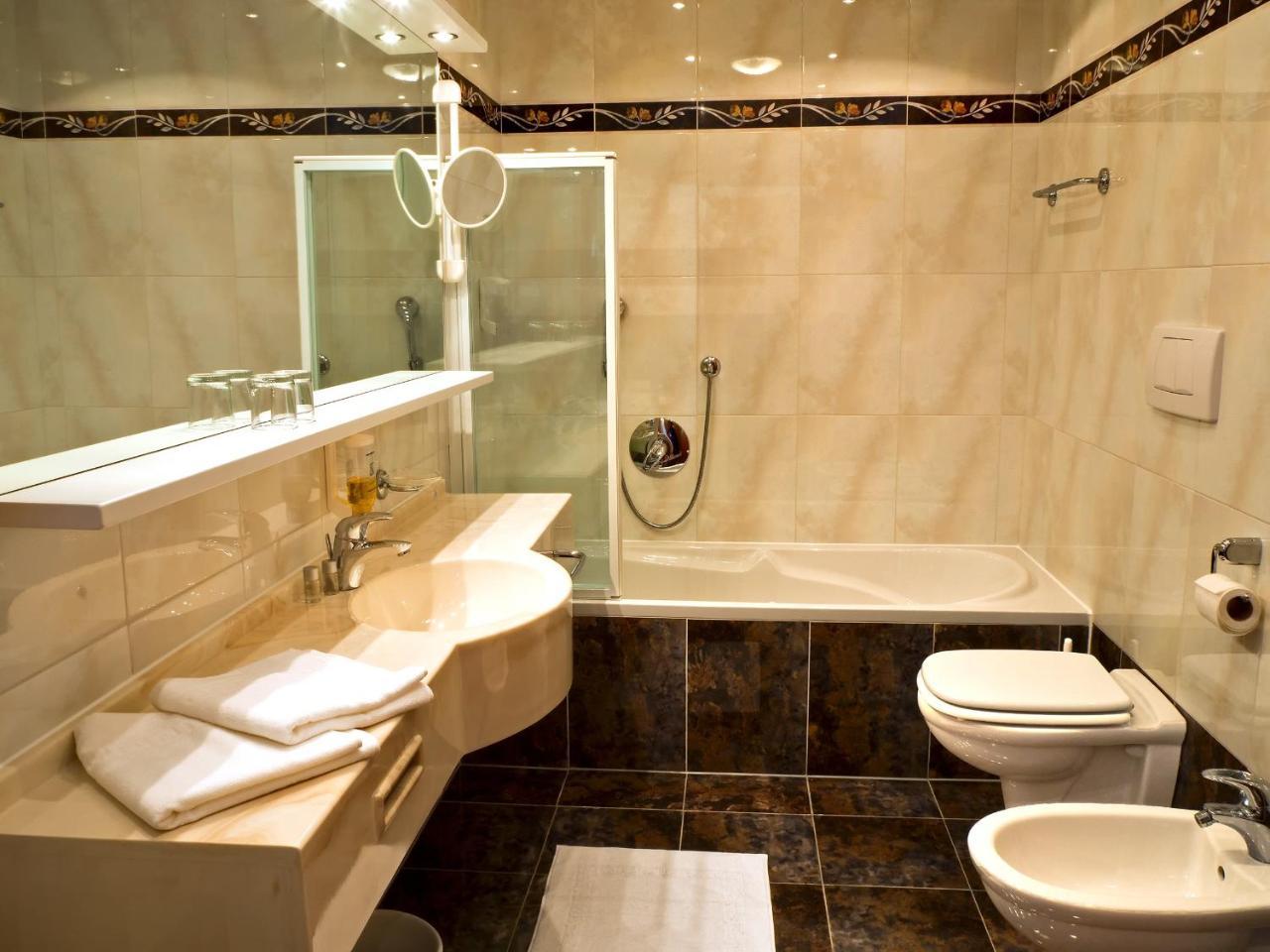 Das Kaltern Hotel Ngoại thất bức ảnh